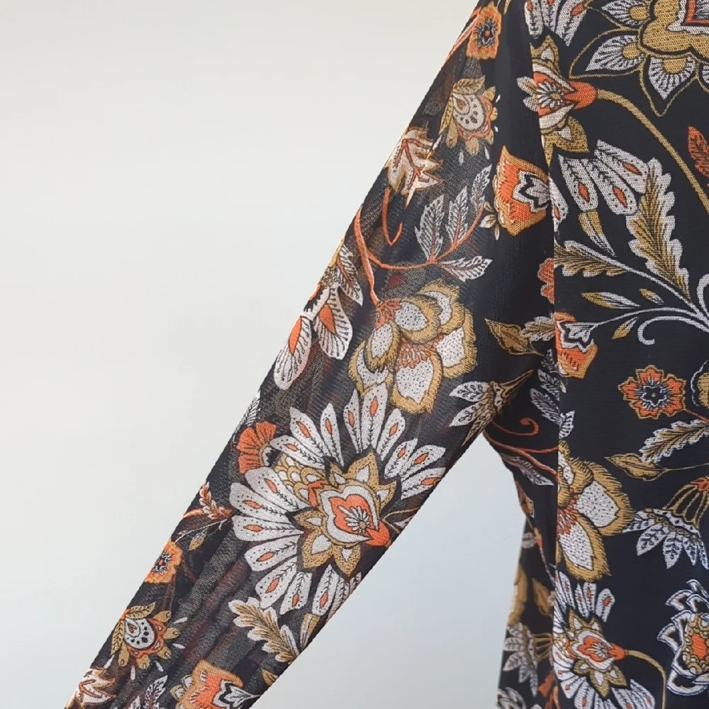 Floral Long Sleeve Women's Top - Picture 8 of 9